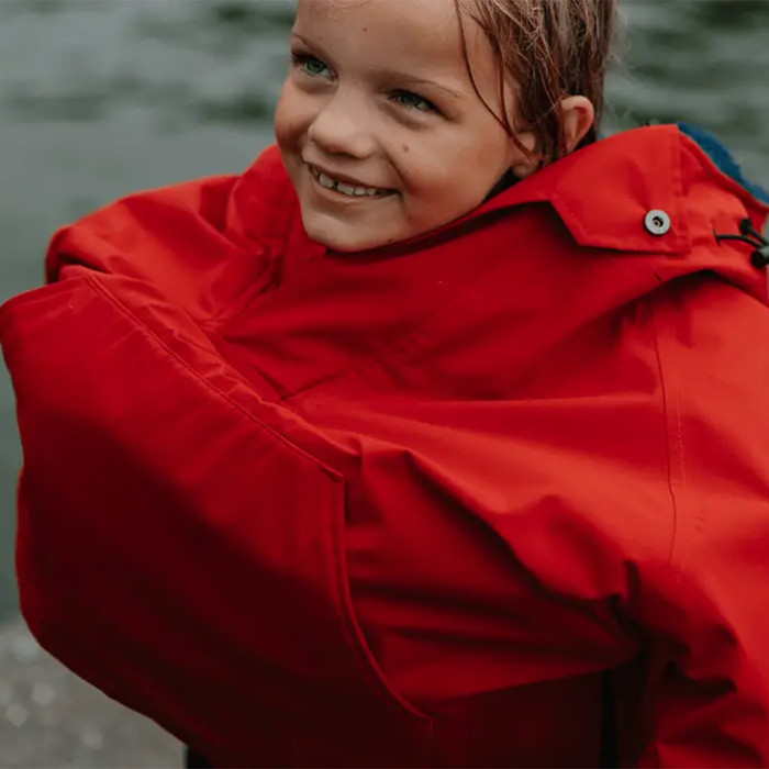 2024 Red Paddle Co Junior Dry Changing Poncho 00200900601 - Red